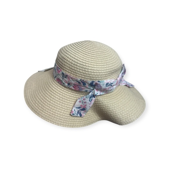 Rachel Zoe Accessories - NWT Rachel Zoe straw beach hat with floral band and bow
